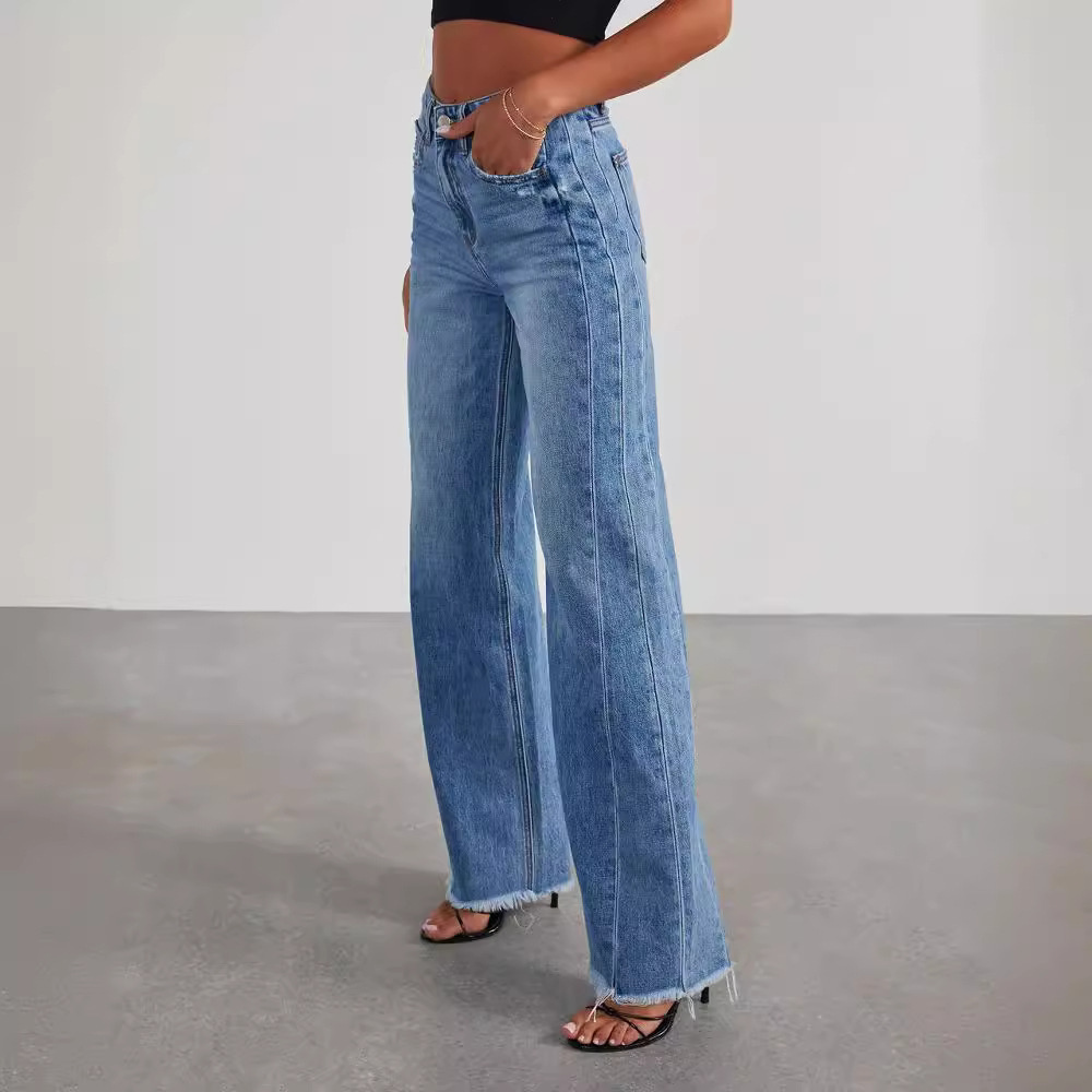 Lässige Damenjeans mit hoher Taille