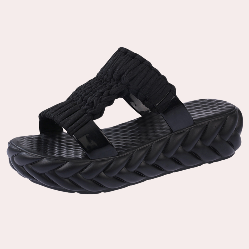 Lia - Modische Sommersandalen mit Flechtmuster