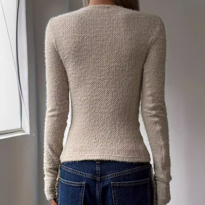 Nerea - Minimalistischer und Warmer Damenstrickpullover