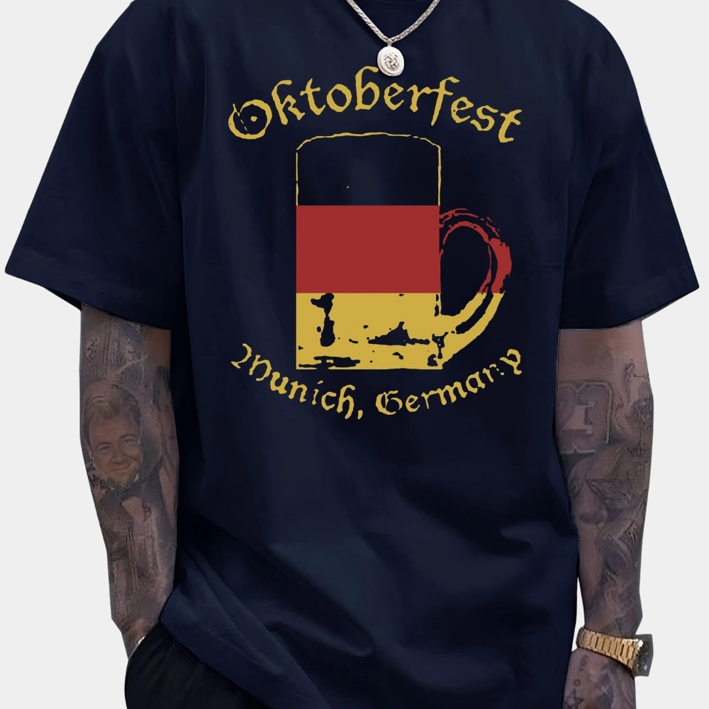 Aleksandr - Stilvolles Oktoberfest Bierkrug-T-Shirt