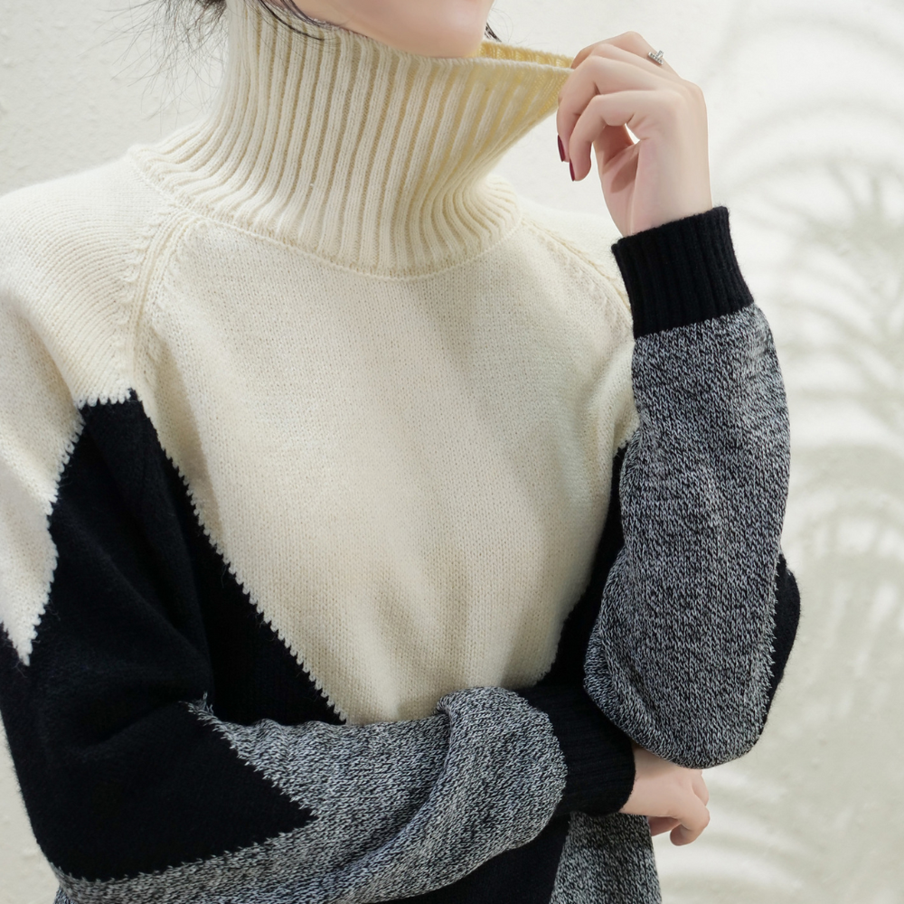 Philomela - Damen-Rollkragenpullover mit Strickmuster